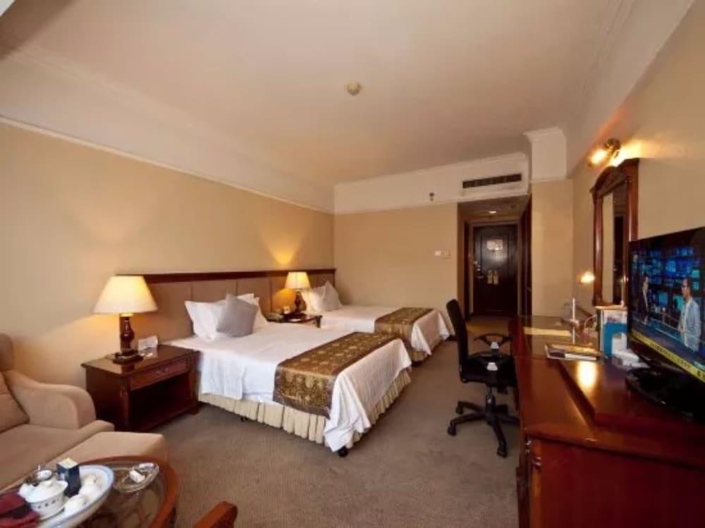 Sunshine Holiday Hotel Fuzhou Фучжоу Экстерьер фото