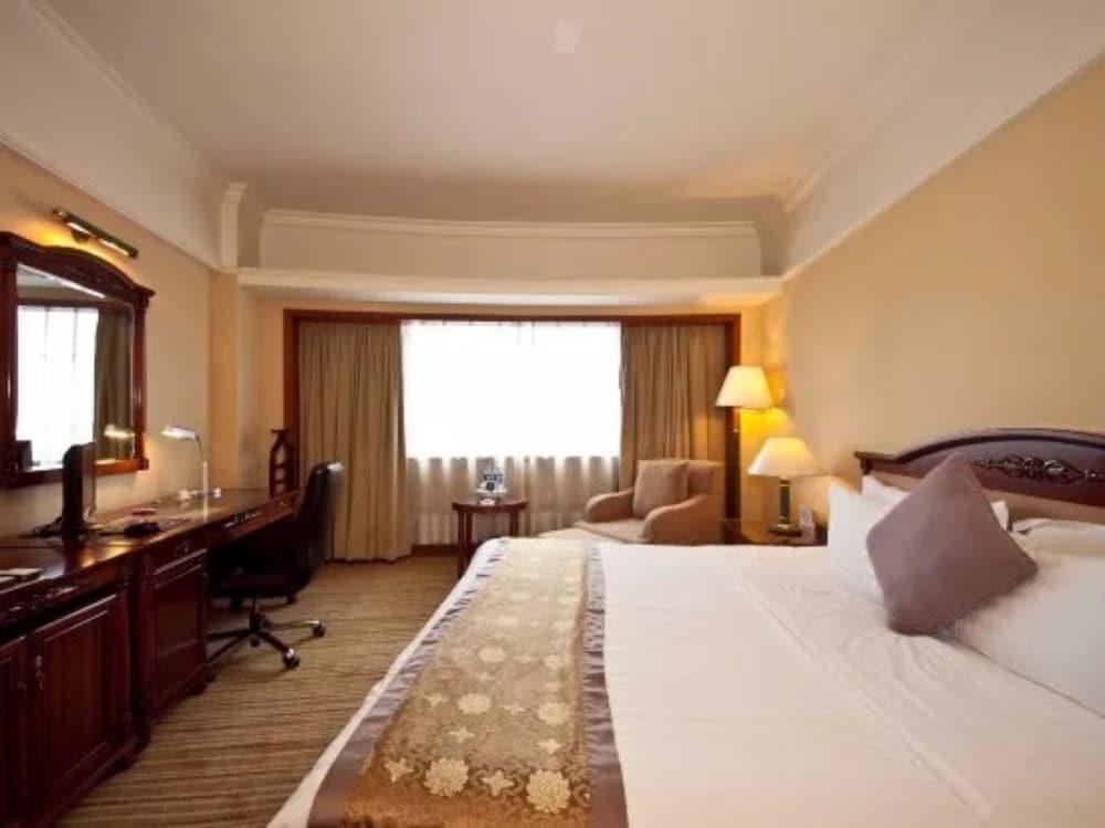 Sunshine Holiday Hotel Fuzhou Фучжоу Экстерьер фото