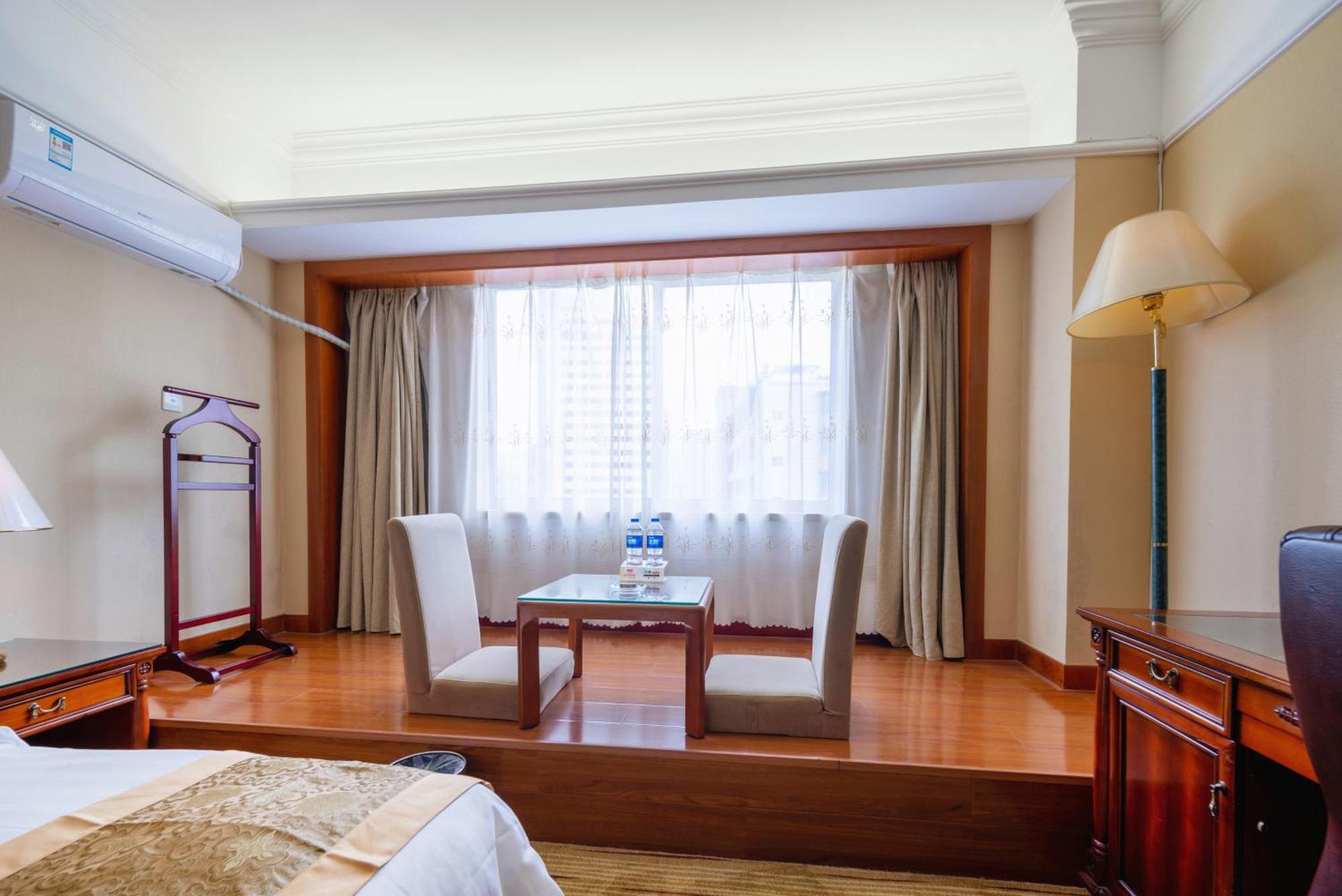 Sunshine Holiday Hotel Fuzhou Фучжоу Экстерьер фото
