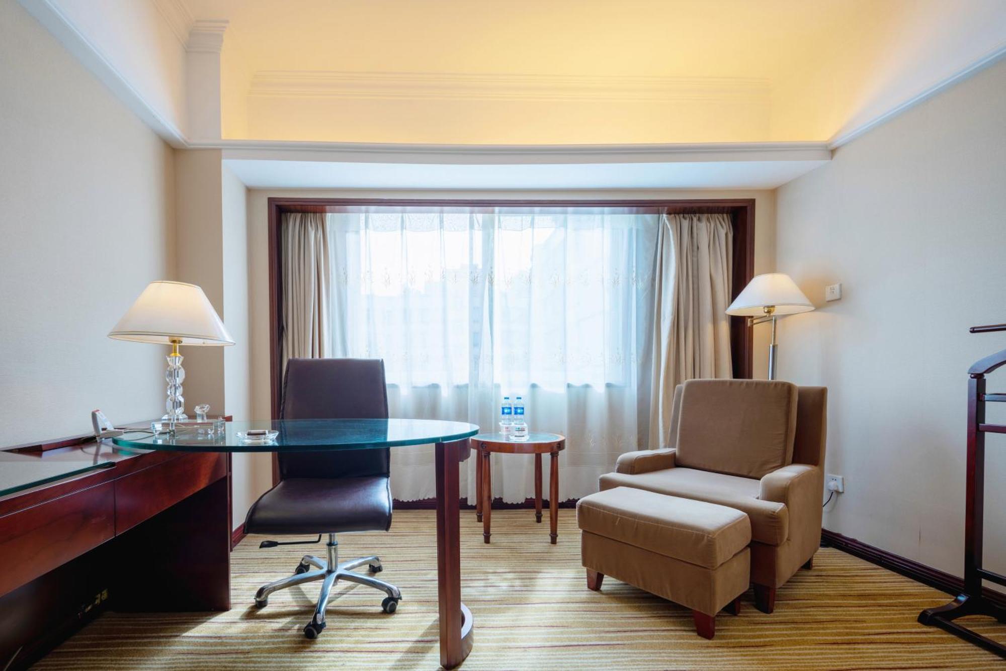 Sunshine Holiday Hotel Fuzhou Фучжоу Экстерьер фото