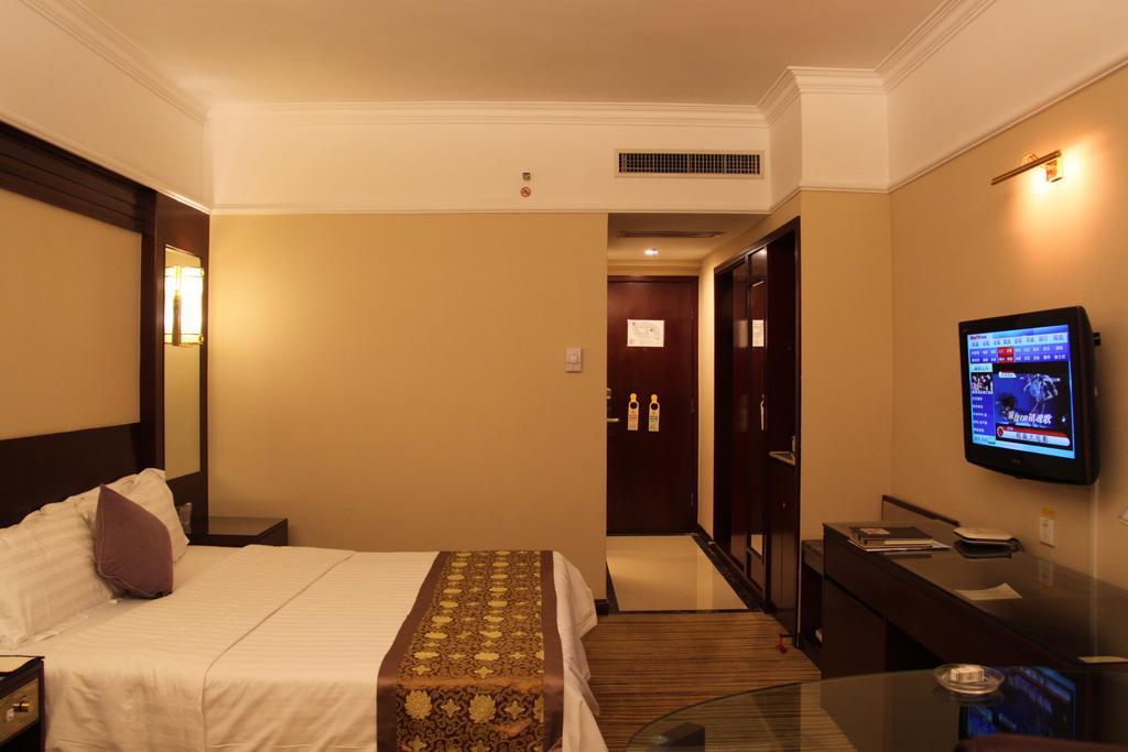 Sunshine Holiday Hotel Fuzhou Фучжоу Экстерьер фото